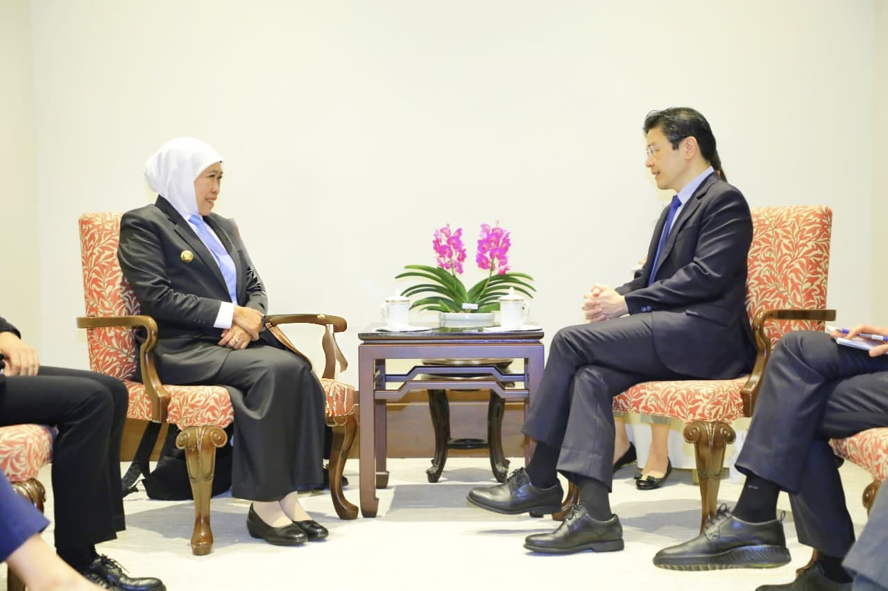 Pertemuan Khofifah dan Lawrence Wong. (Foto: Pemprov Jatim/jatimnow.com)
