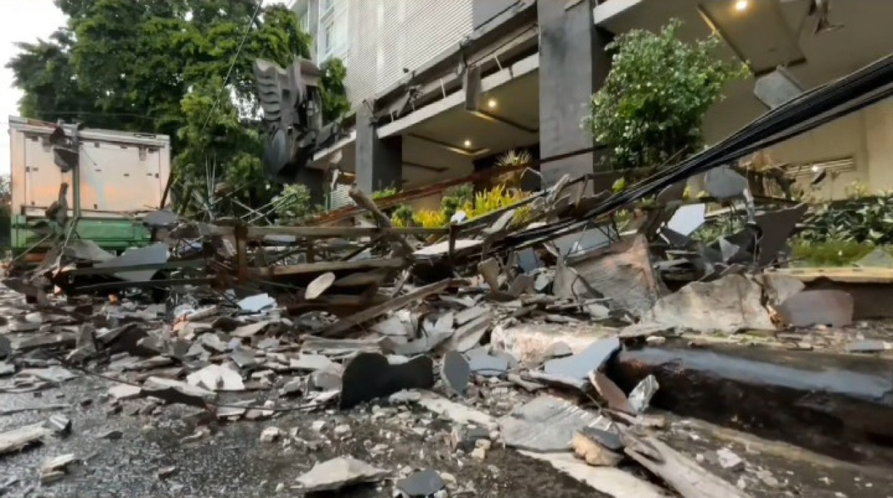 Bupati Lamongan: Perbaikan Ornamen Paduraksa Tunggu Masa Libur