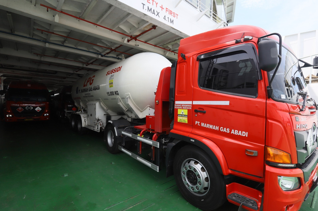 Foto: Distribusi BBM dan LPG yang dilakukan Pertamina. (Pertamina/jatimnow.com)