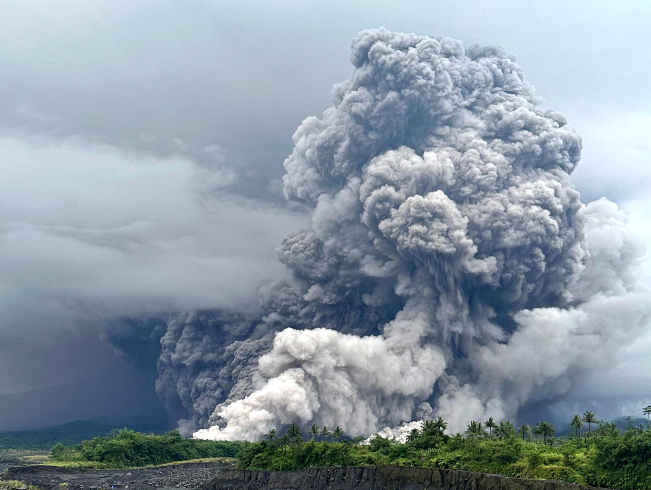 Erupsi Semeru 2025 (dok.jatimnow.com)
