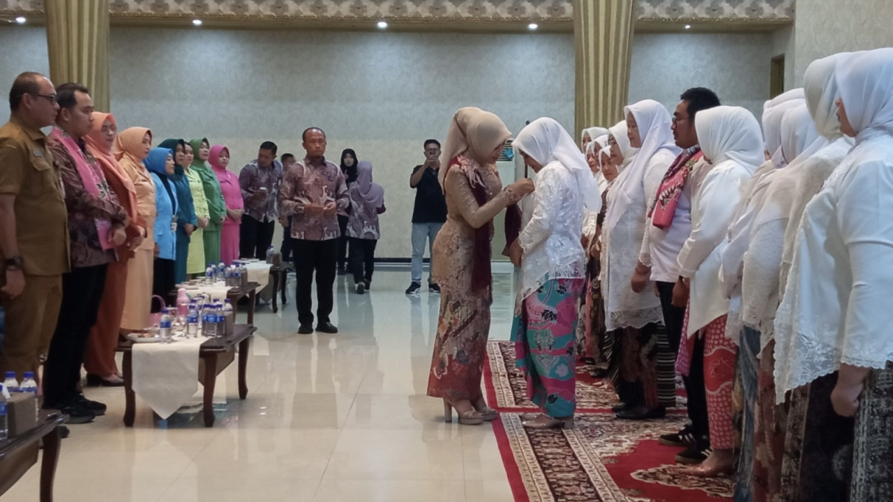 Pelantikan pengurus Dekranasda Jember. (Foto: Sugianto/jatimnow.com)