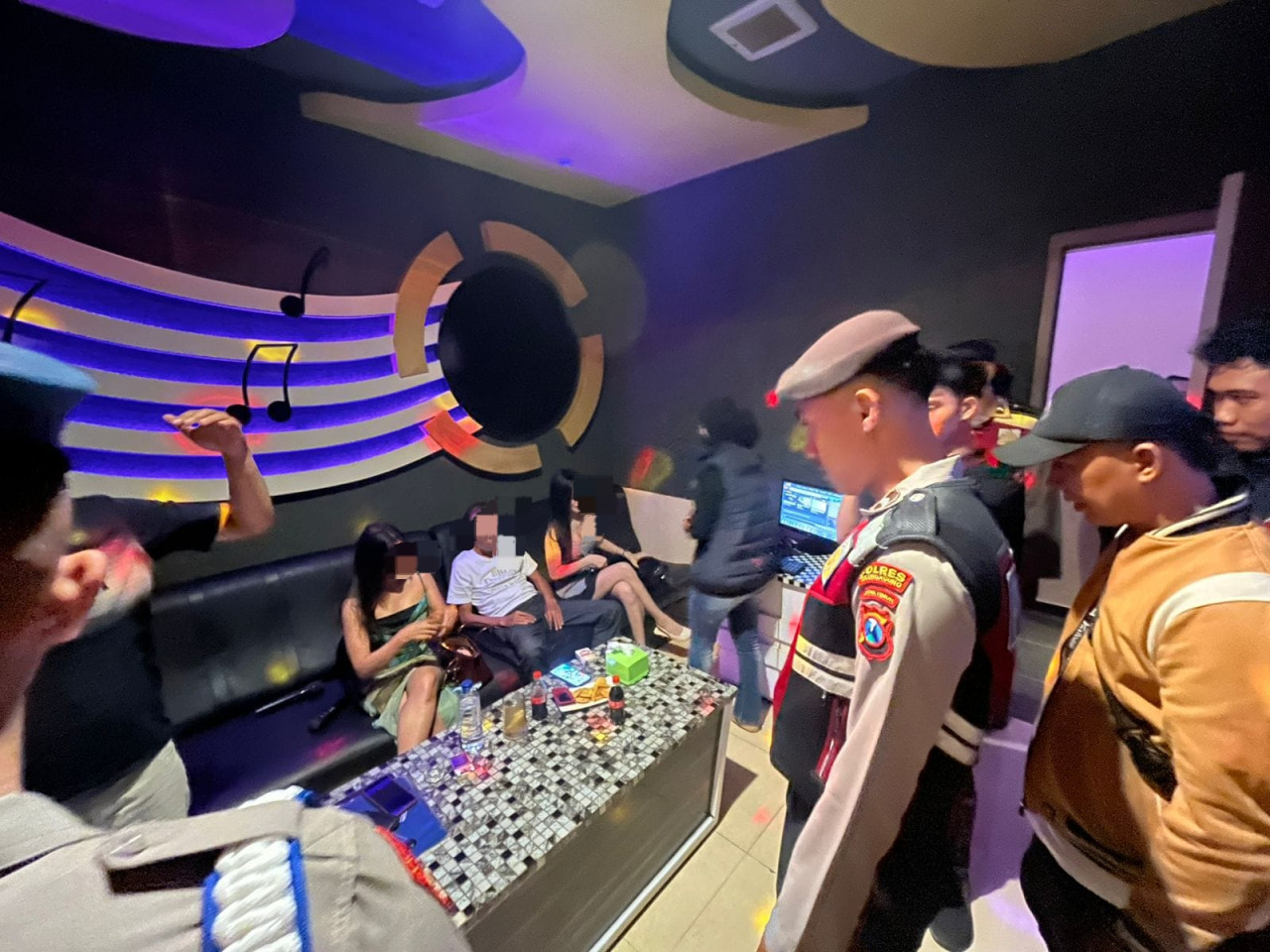 Satresnarkoba Polres Tulungagung Gelar Razia Tempat Hiburan Malam dan Tes Urine