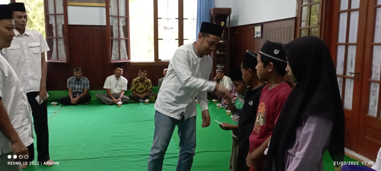 Foto: PTPN 1 Regional 5 saat menggelar bakti sosial (Rizal/jatimnow.com)