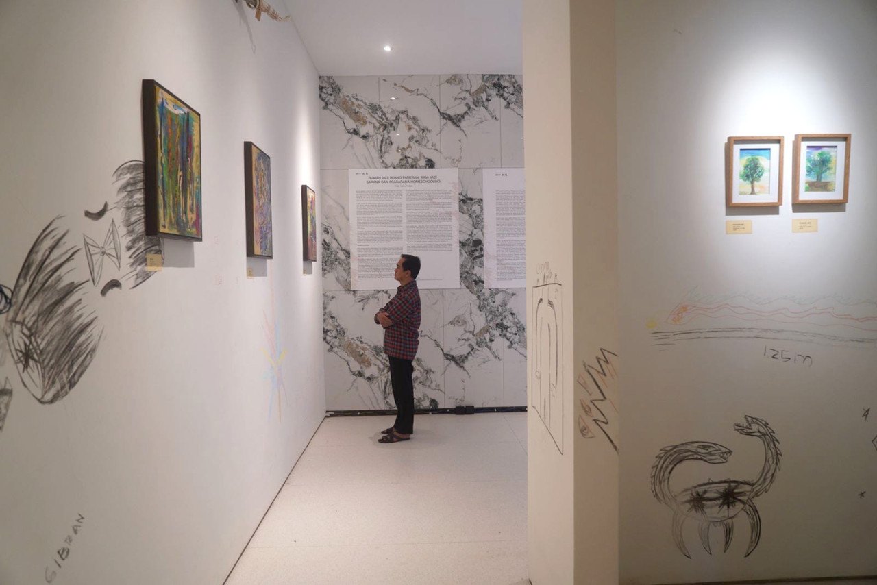 Suasana pameran tunggal kedua Samurai Jalu bertajuk "Mulai dari Rumah". (Foto: Dokimentasi Pribadi Samurai Jalu)