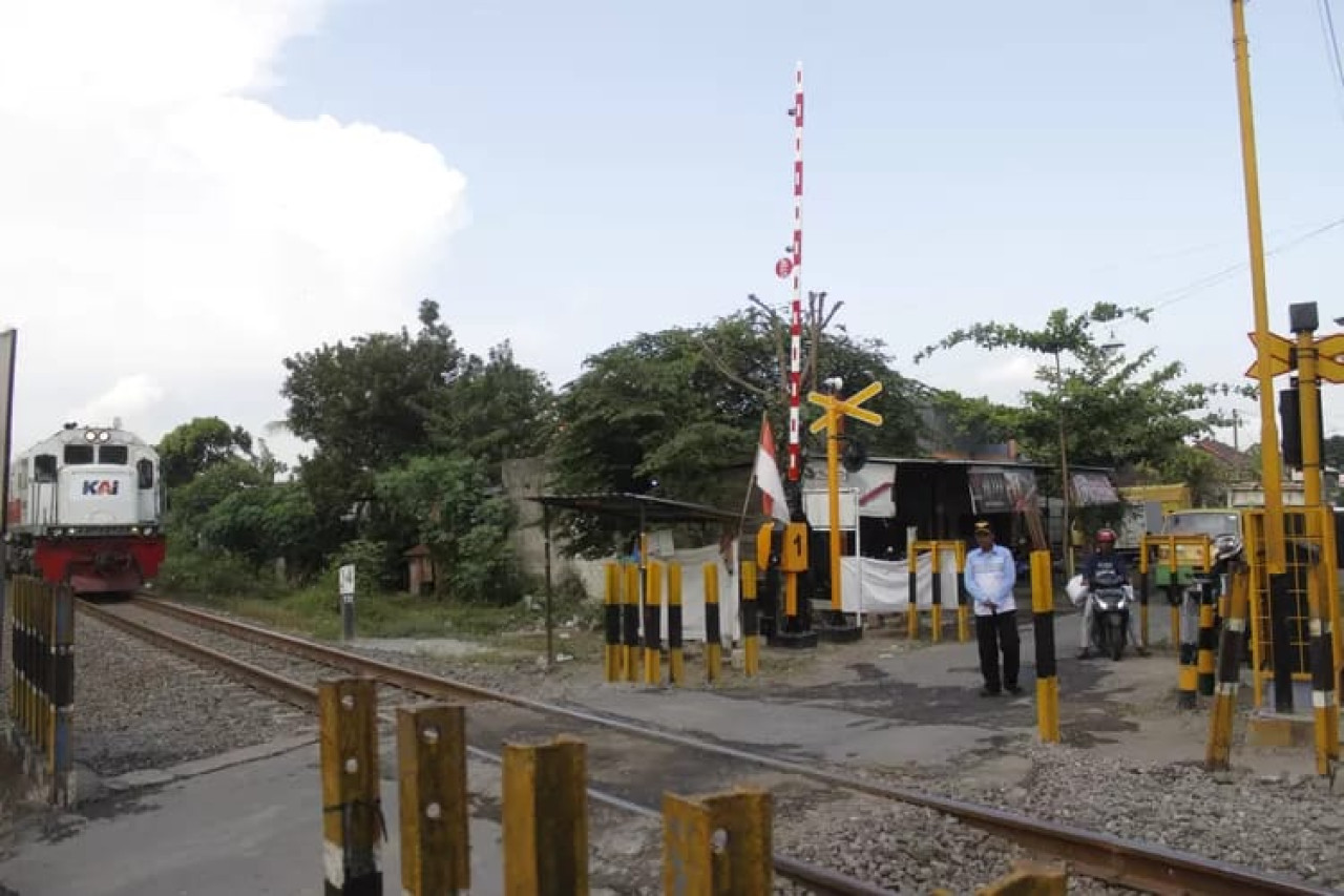 Foto: Salah satu jalur perlintasan yang dikelola oleh Pemkab Tulungagung. (Bramanta/jatimnow.com)