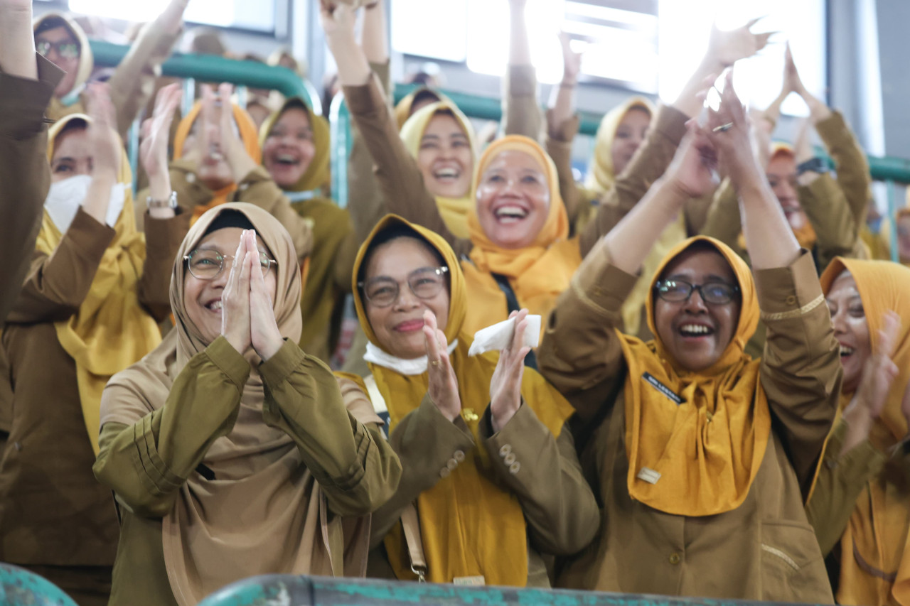 Bupati Jember Gus Fawait kumpulkan ribuan nakes. (Foto: Sugianto/jatimnow.com)