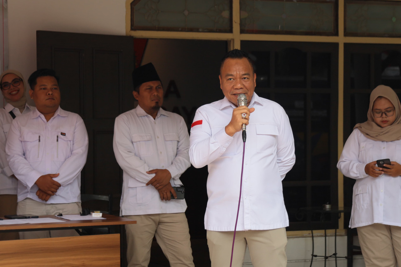 Yona Bagus di Kantor DPC Gerindra Surabaya (foto: Yona for jatimnow.com)