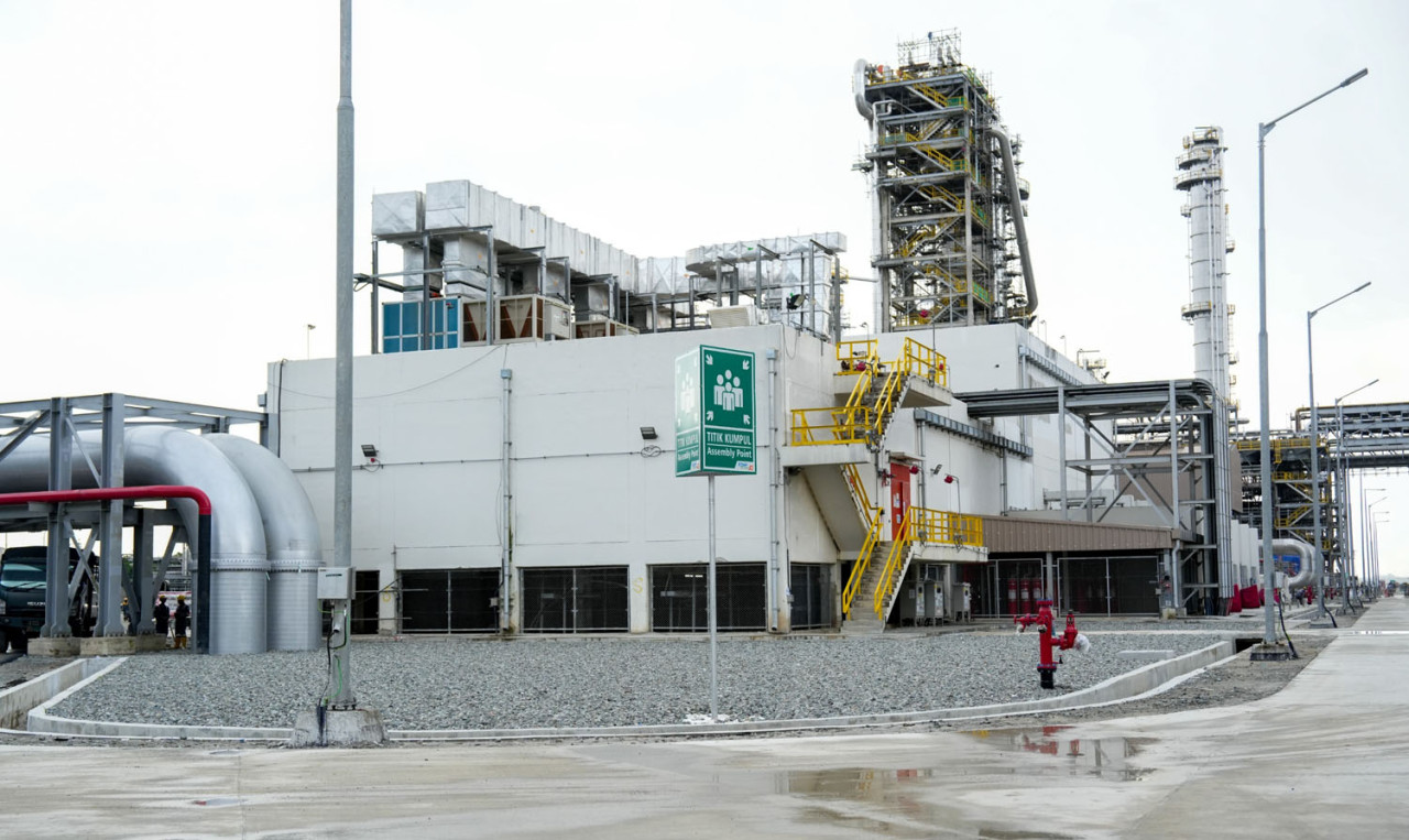 SIG memasok 115.609 ton semen dalam proyek Infrastruktur Energi Terintegrasi Refinery Development Master Plan (RDMP) Balikpapan untuk mendukung ketahanan energi Indonesia. (Foto: SIG/jatimnow.com)