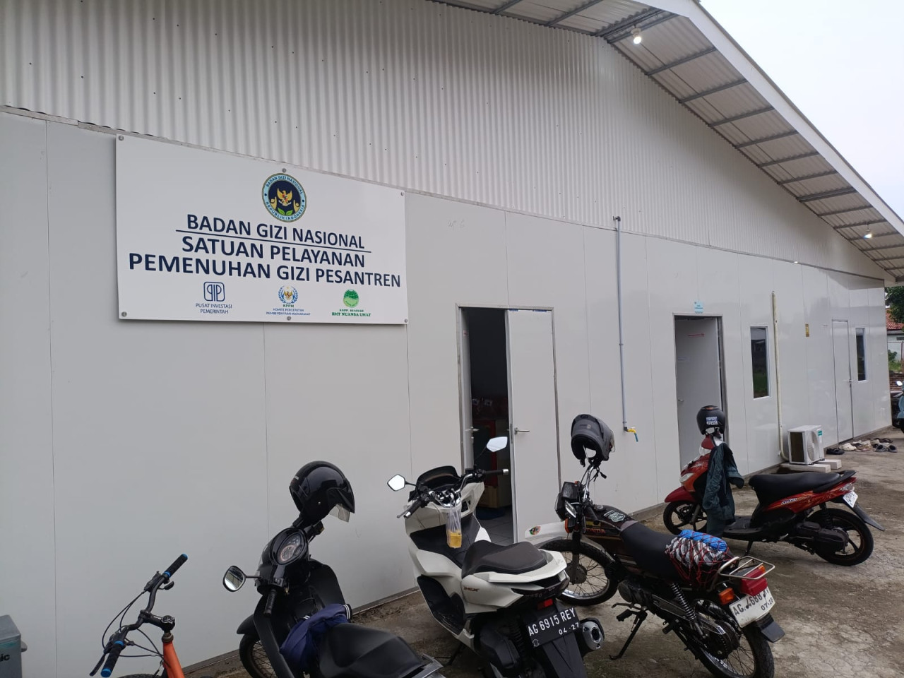 Foto: SPPG Yayasan Ponpes MIA Tulungagung yang memasok MBG di SMK Sore. (Bramanta/jatimnow.com)