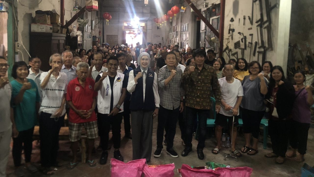 Suasana bakti sosial dalam Perayaan Tahun Baru Imlek 2577 Kongzili di Surabaya bertajuk “Harmoni Imlek Nusantara: Dalam Keberagaman, Kita Rayakan Kebersamaan”.