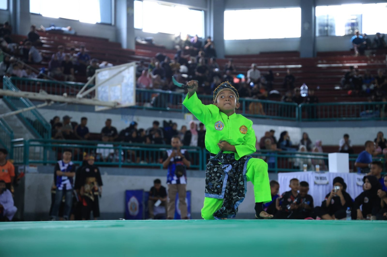 Aksi pesilat cilik di ajang Pencak Silat Jember Championship 3 yang digelar di GOR PKPSO Kaliwates, Jember. (Foto: Diskominfo Jember/jatimnow.com)