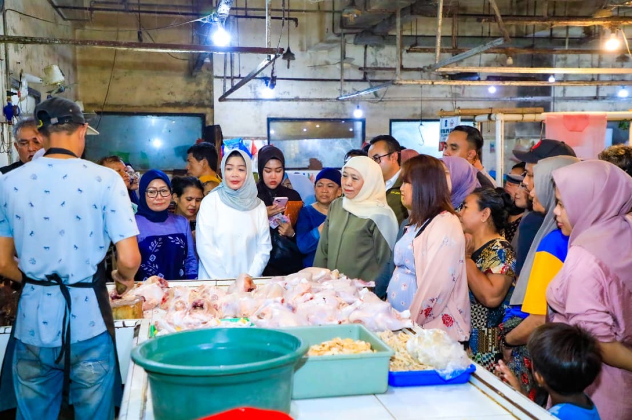 Foto: Gubernur Jawa Timur, Khofifah Indar Parawansa saat melakukan sidak. (Rizky/jatimnow.com)