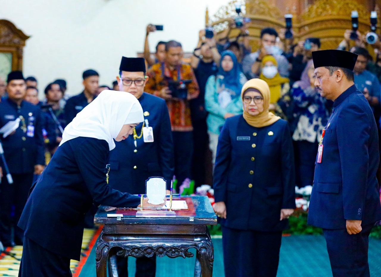 Proses rotasi yang di pimpin Gubernur Khofifah