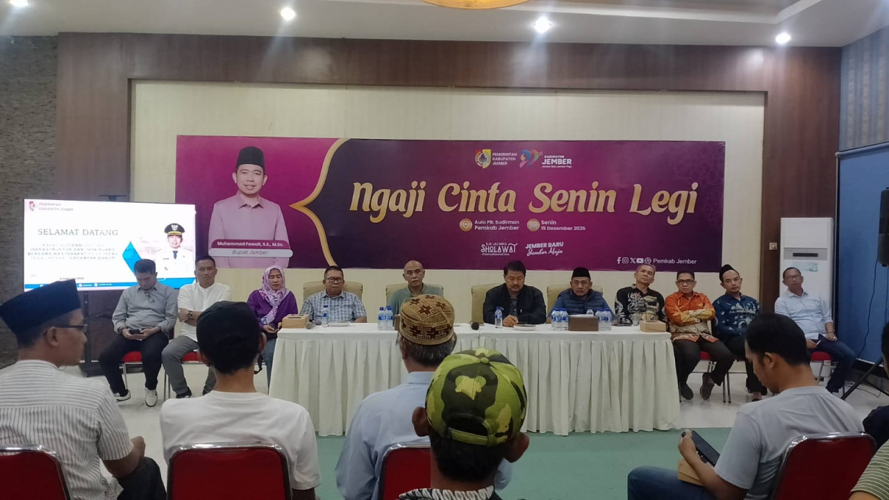 Foto: Warga Perumahan Villa Indah Tegal Besar audiens dengan Pemkab Jember (Ali/jatimnow.com)