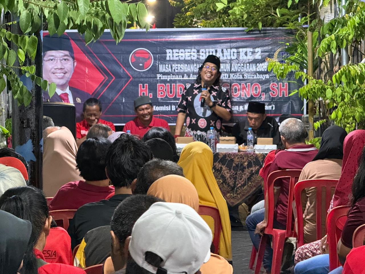 Budi Leksono saat Reses di Gundih Surabaya (foto: Rusdi for jatimnow.com)