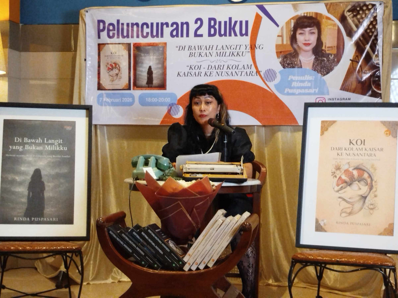 Perempuan asal Malang, Rinda Puspasari saat peluncuran buku. (Foto: Aris/jatimnow.com)