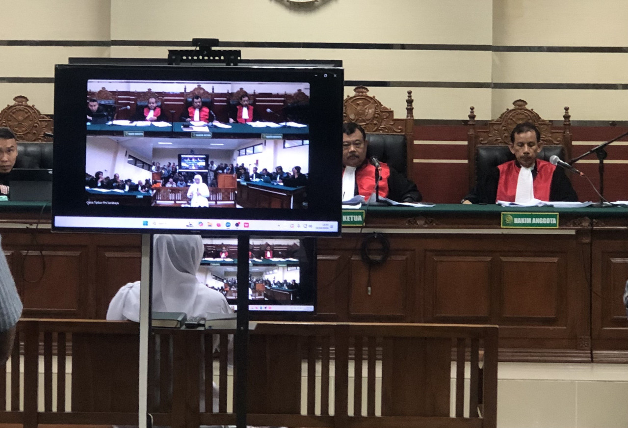 Khofifah Bantah Terima Fee Ijon dalam Sidang Korupsi Dana Hibah Pokir DPRD Jatim