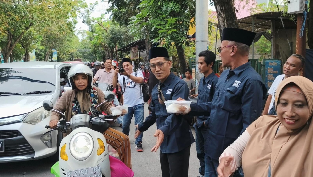 Sinergi IJTI Korda Pantura, Gelar Bukber hingga Barbagi Takjil di Lamongan