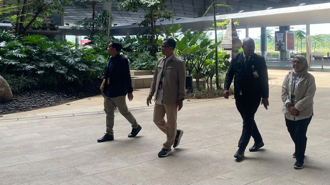 Kemenhub tinjau kesiapan angkutan Lebaran 2026 di Bandara Dhoho. (Foto: Humas Bandara Dhoho Kediri/jatimnow.com)