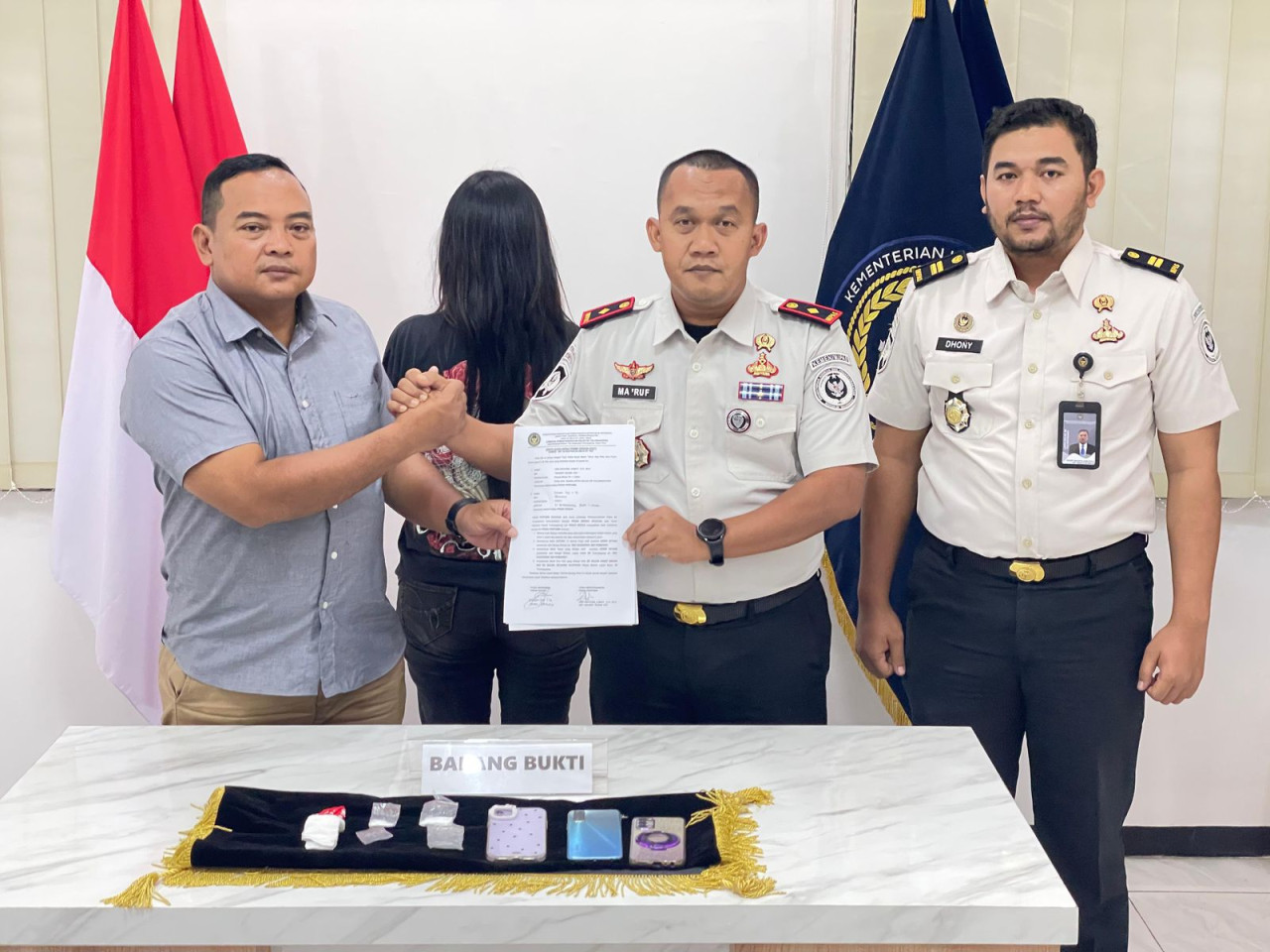 Selundupkan Narkoba ke Lapas Tulungagung, Perempuan Ini Ditangkap Petugas
