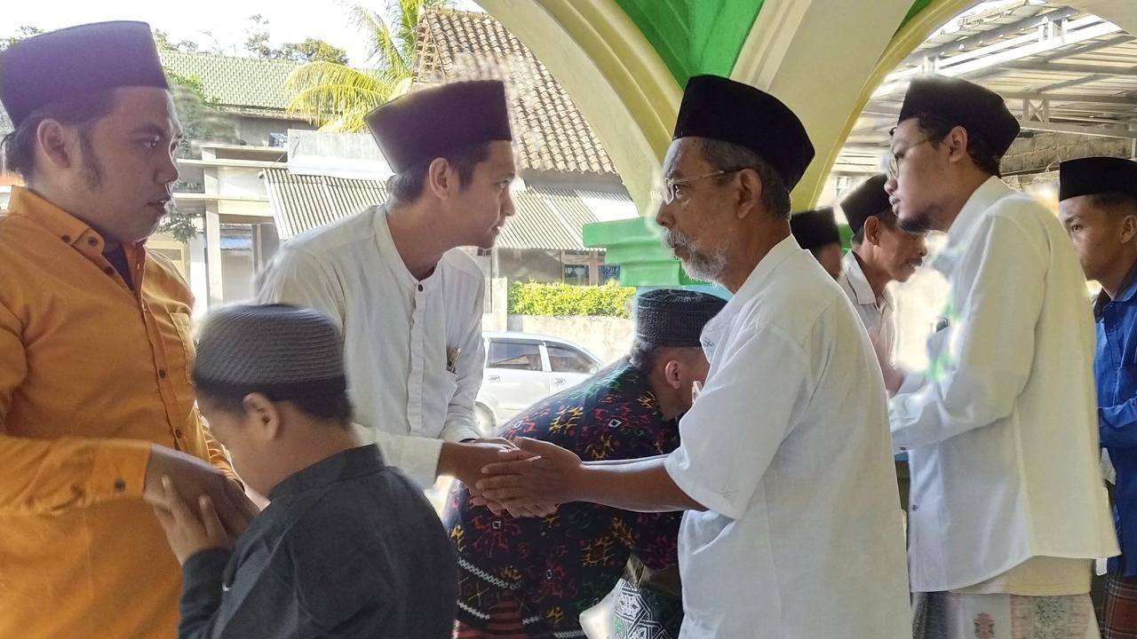 Suasana lebaran di Pondok Pesantren Darussalam Sumbersari. (Foto: Nanik for jatimnow.com)
