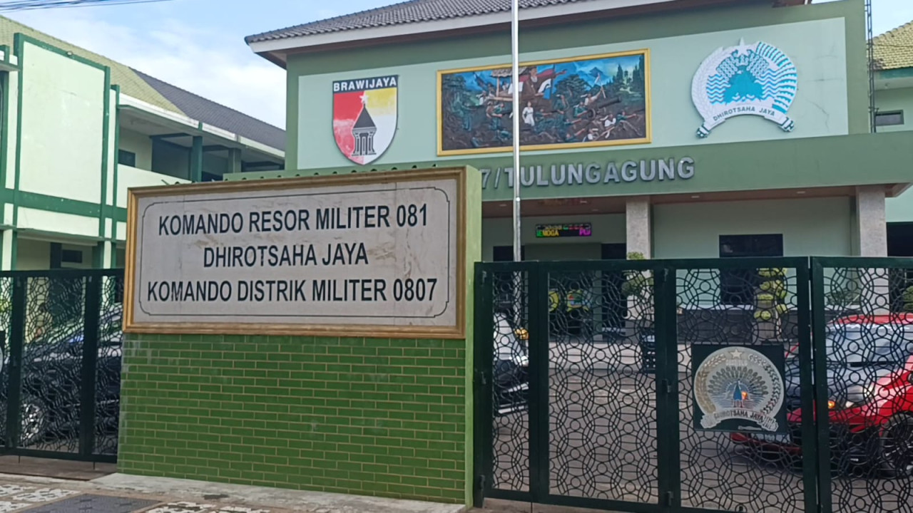 Anggota TNI Pelaku Pencurian Minimarket di Tulungagung Diserahkan ke Denpom