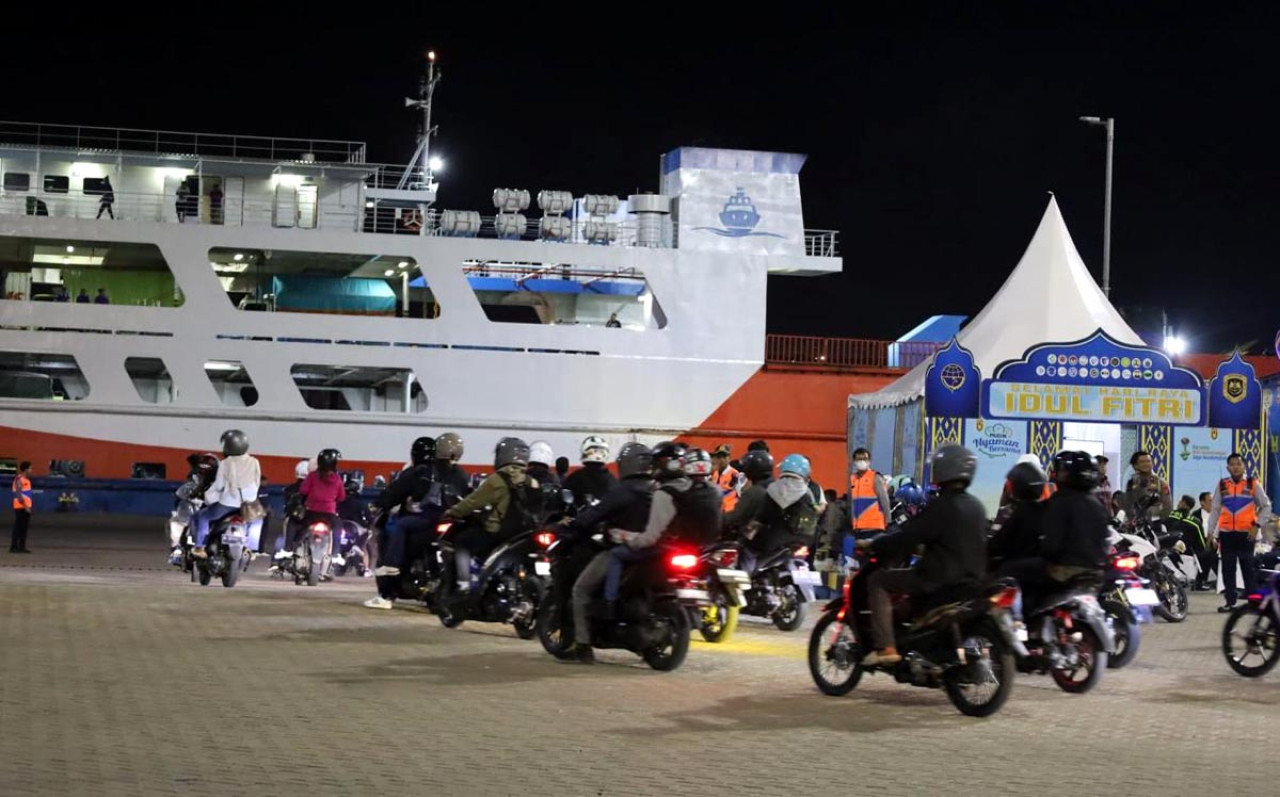 PTP Nonpetikemas Cabang Banten mengoperasikan 4 dermaga di Pelabuhan Ciwandan untuk melayani pemudik motor dan truk sembako menuju Sumatera pada Lebaran 2026. (Foto: PTP Nonpetikemas for jatimnow.com)