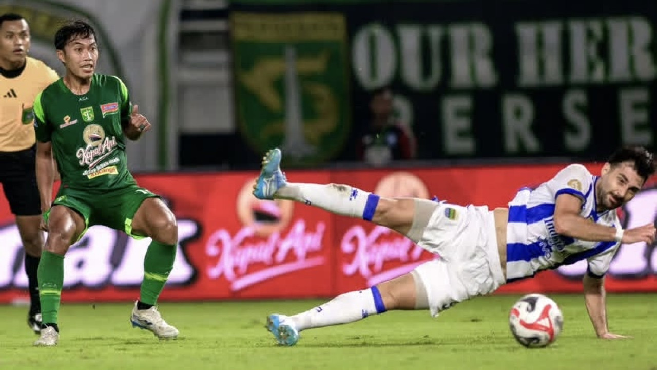 Pertandingan Persebaya melawan Persib Bandung. (Foto: Persebaya Surabaya/jatimnow.com)