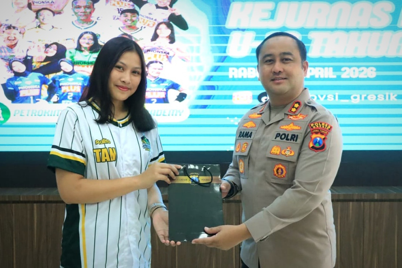 Kapolres Gresik Lepas Atlet PBVSI Berlaga di Kejurnas Bolavoli U-18 2026