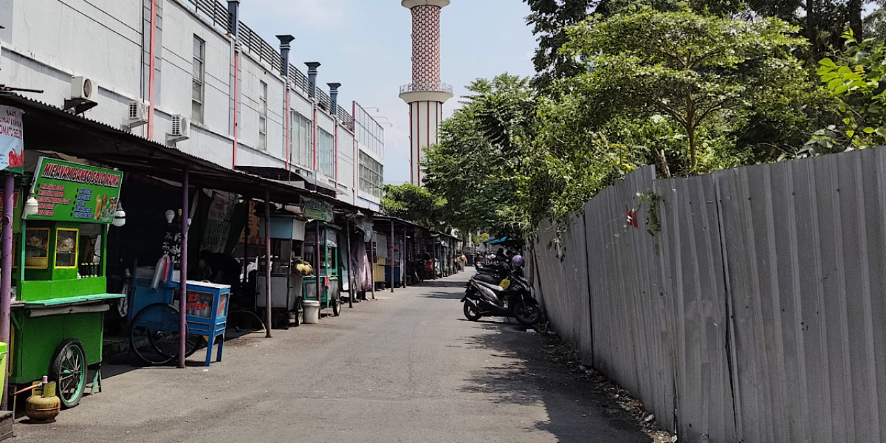 Area pedagang kaki lima Alun-Alun Kota Kediri. (Istimewa)