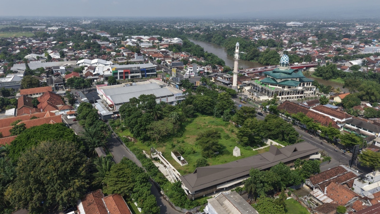 DPRD Kota Kediri Desak Pemkot Segera Lanjutkan Pembangunan Alun-Alun