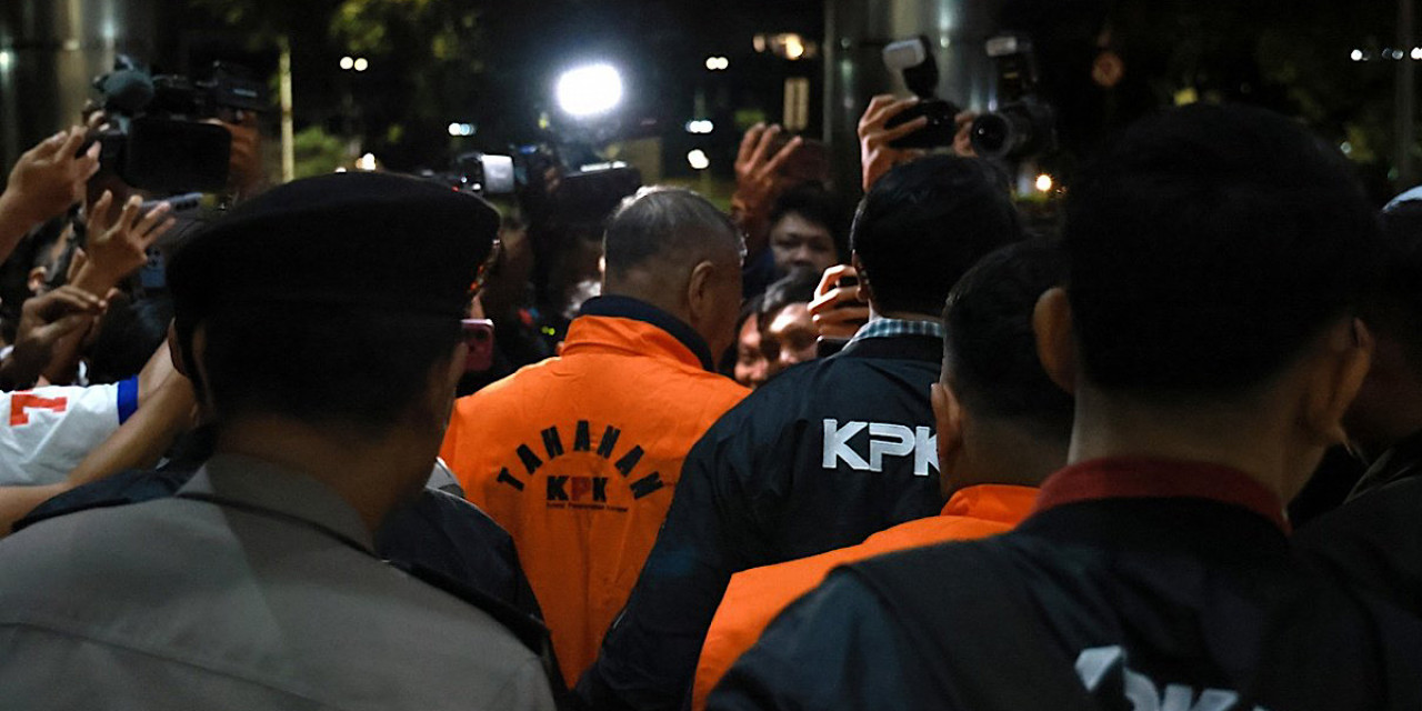 Bupati Tulungagung Gatut Sunu saat keluar dari gedung KPK. (Foto: KPK/jatimnow.com)