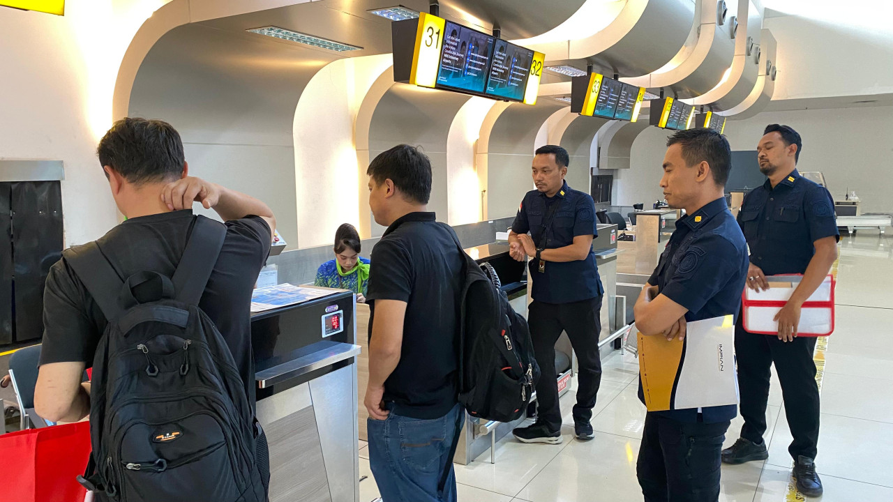 Imigrasi Kediri Deportasi 2 WN Tiongkok, Tempat Kerja Beda dengan Nama Penjamin