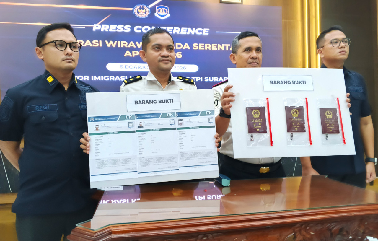 Imigrasi Surabaya Amankan 3 Warga Negara Tiongkok