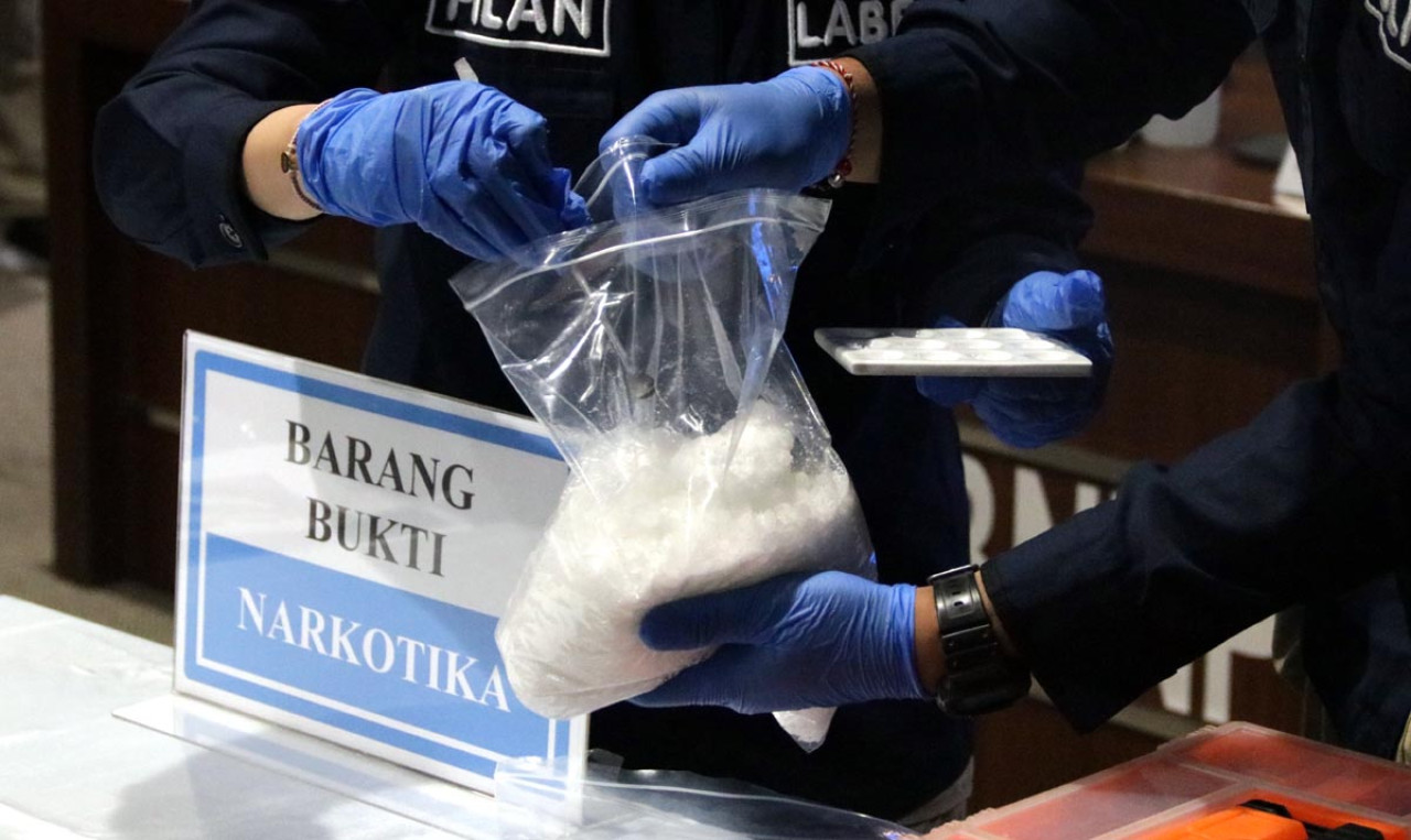 Sabu Tersembunyi di Tas Belanja, Dua Kurir Narkoba Terancam Hukuman Mati