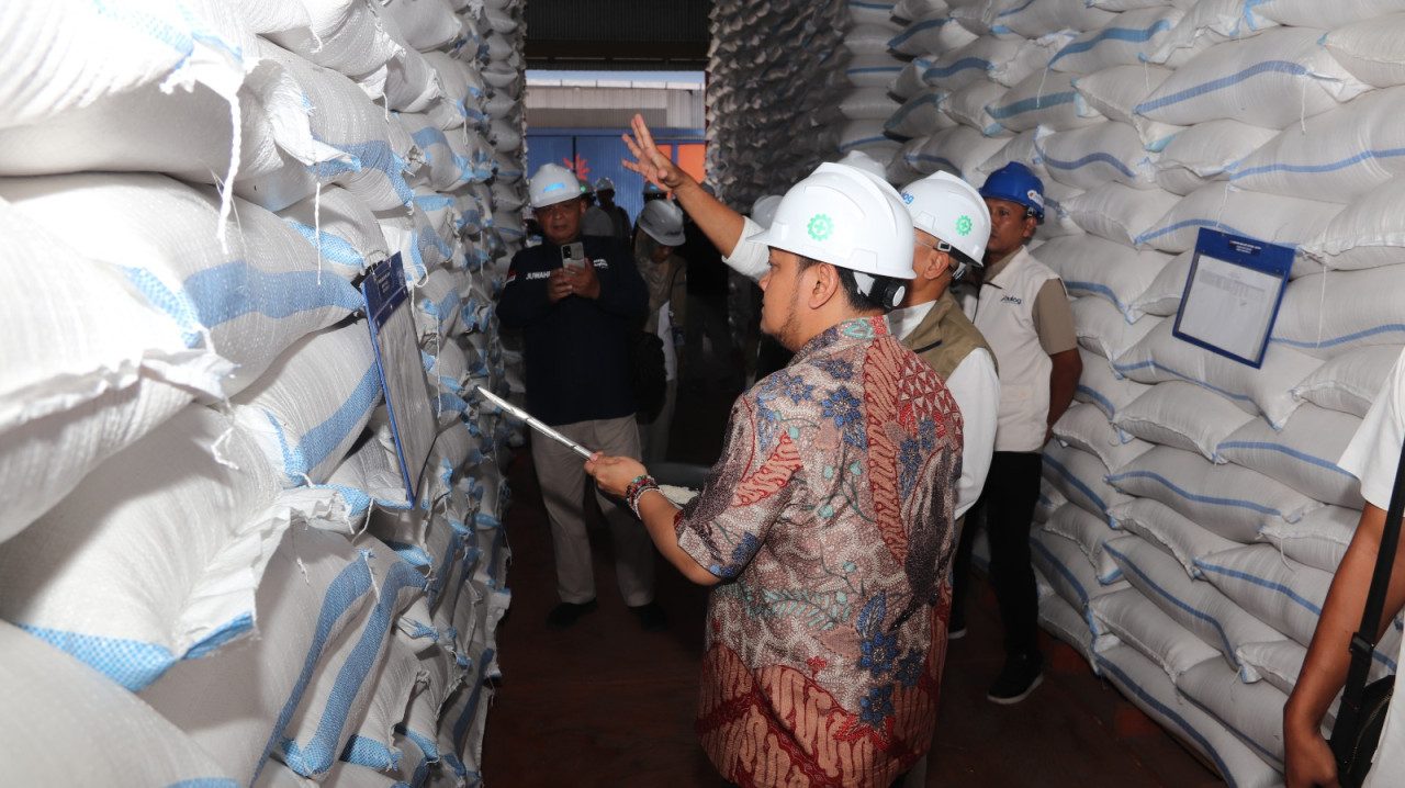 Komisi III DPR RI Cek Stok dan Kualitas Beras di Gudang Bulog Candirejo Nganjuk