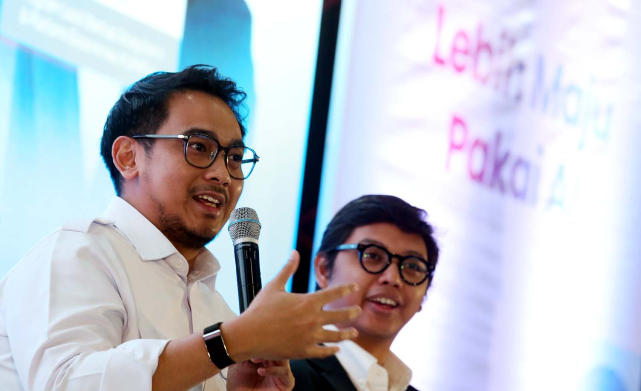 Stafsus Presiden Bidang UMKM dan Teknologi Digital, Tiar Nabilla Karbala, dalam kegiatan AIM ASEAN Roadshow Kota Surabaya yang diselenggarakan di Gedung Jatim Expo pada Kamis (16/4/2026). (Foto: Ali Masduki/jatimnow.com)