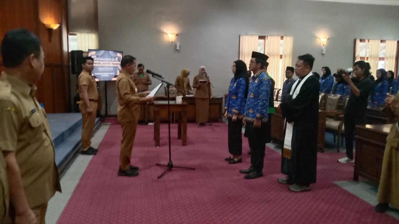 Puluhan CPNS Dilantik Sebagai PNS, Ini Pesan Plt Bupati Tulungagung