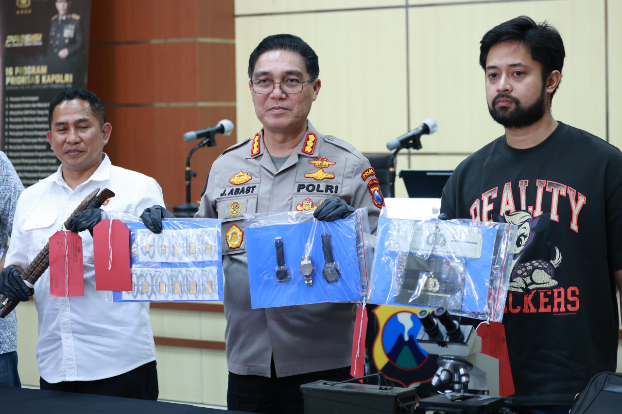 Polda Jatim Gulung Komplotan Maling Spesialis Rumah Kosong, Beraksi di 13 TKP