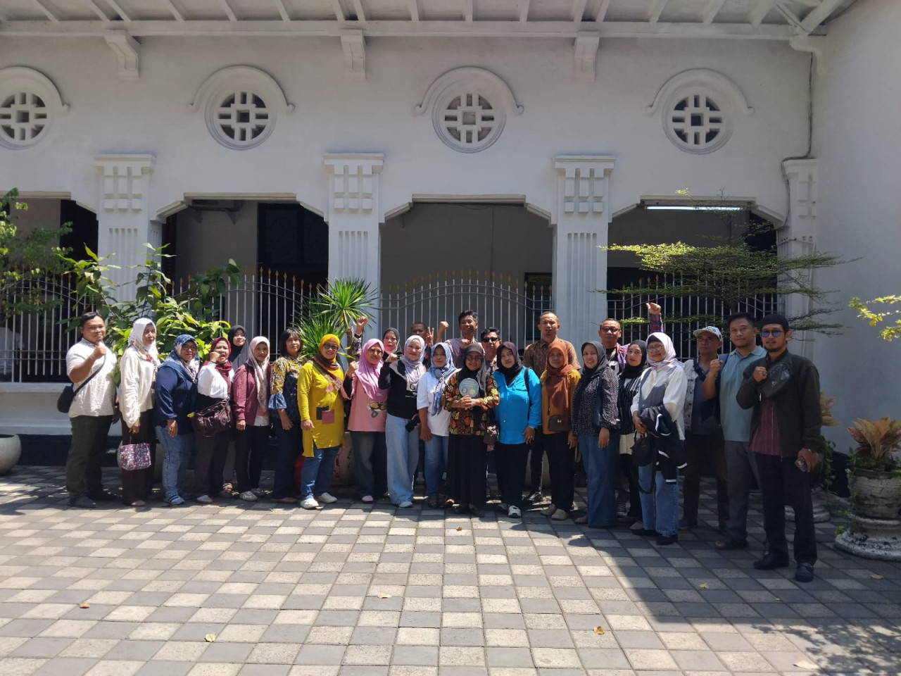 39 eks karyawan melawan PT Kasa Husada Wira Jatim di Pengadilan Negeri Surabaya (foto: Umar for jatimnow.com)