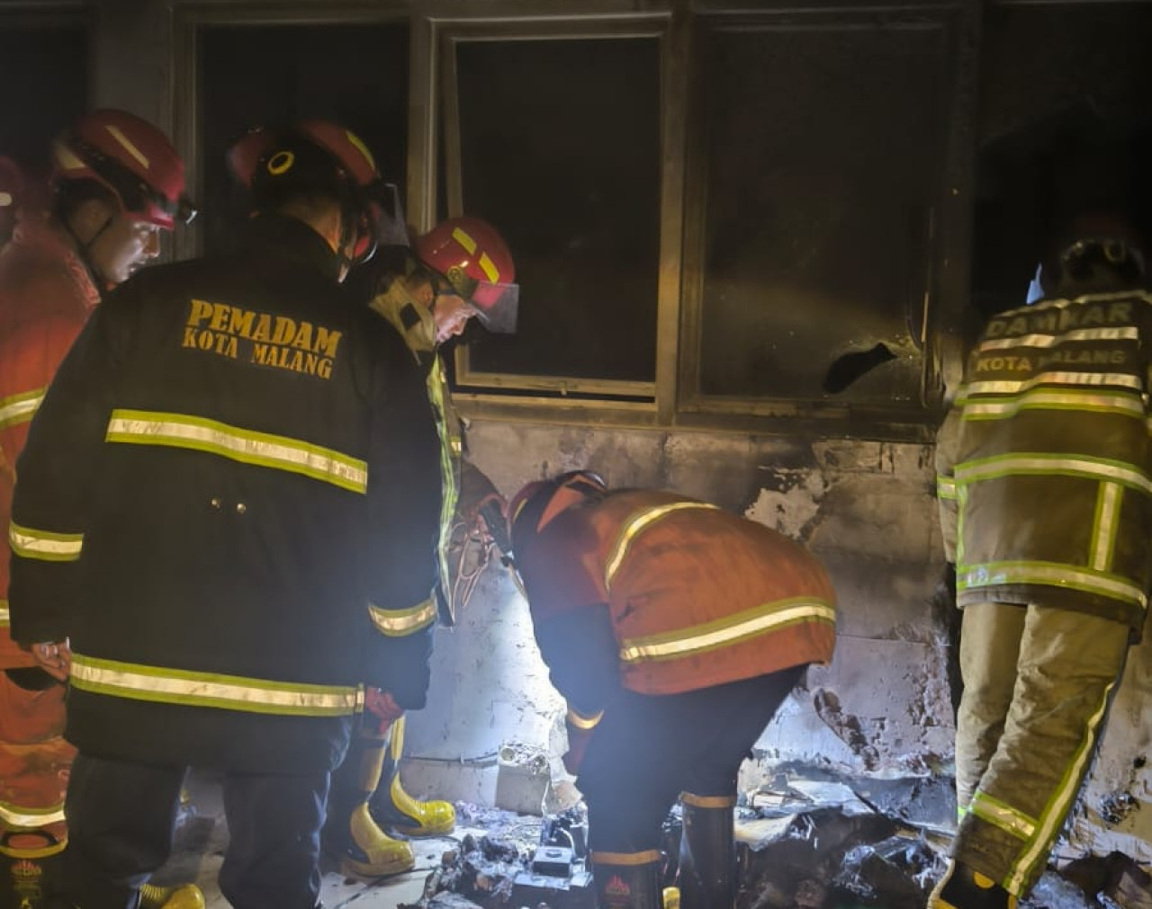 Baterai Motor Listrik Overload, Ruang Praktikum Polinema Malang Hangus Terbakar
