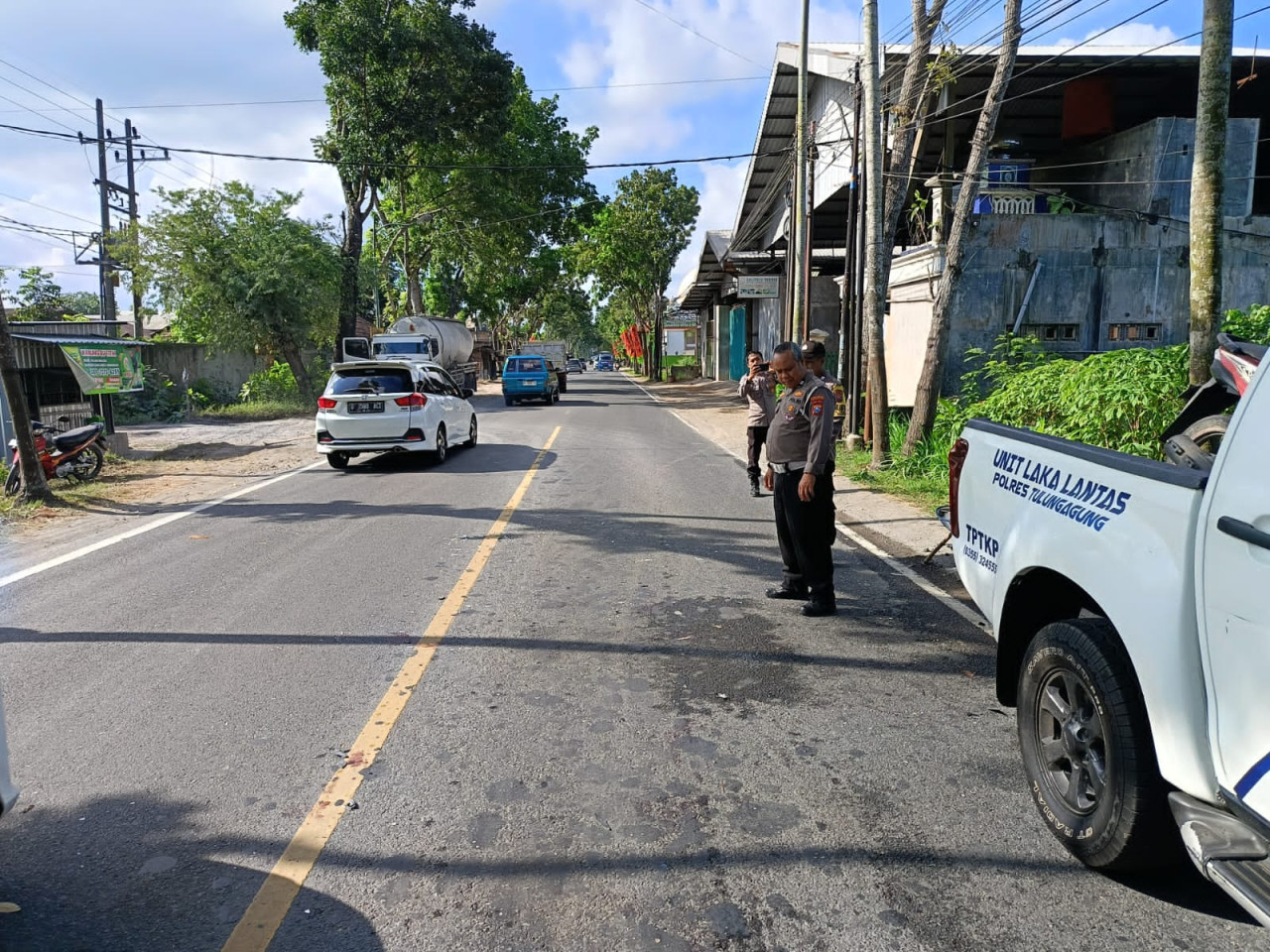Pemotor Asal Trenggalek Tewas Usai Tabrak Bus di Tulungagung