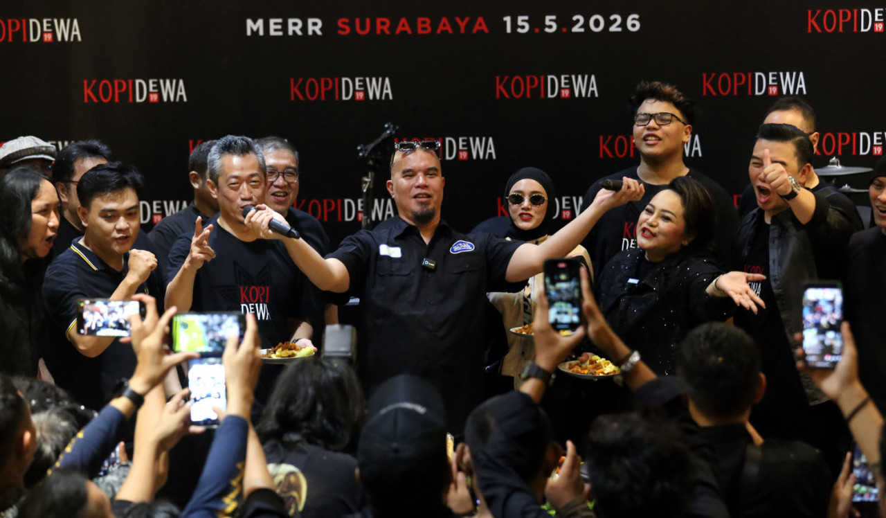 Nostalgia Dewa 19 Hidup di Kopi Dewa MERR Surabaya