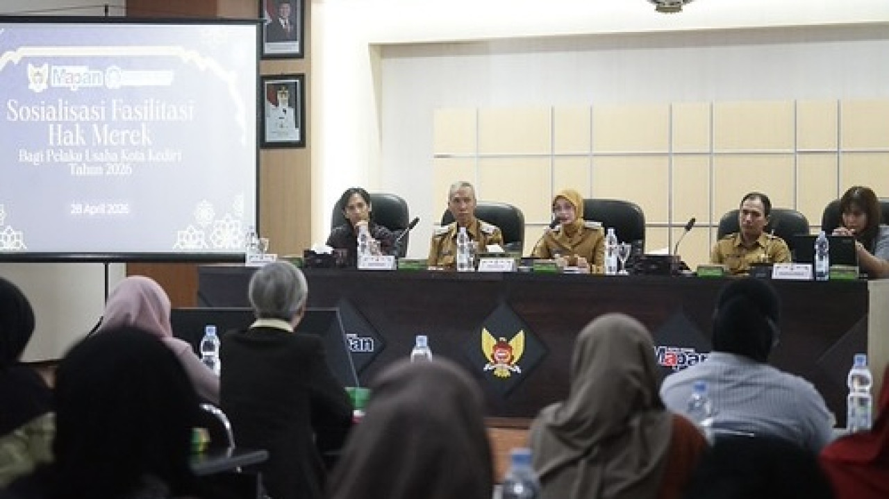 Wali Kota Kediri Vinanda Prameswati membuka Sosialisasi Fasilitasi Hak Merek bagi pelaku usaha tahun 2026. (Foto: Pemkot Kediri/jatimnow.com)