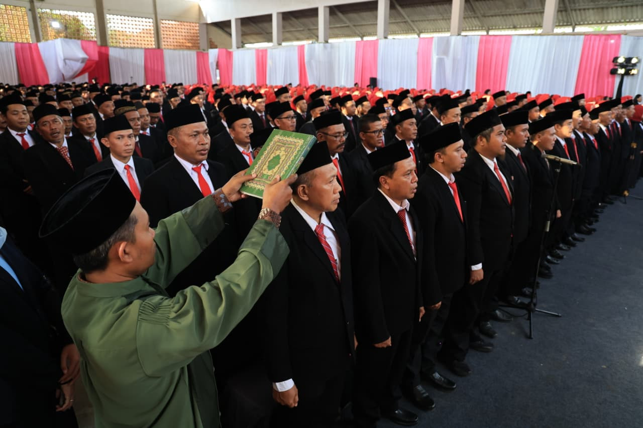 Bupati Jember Lantik 734 kepala sekolah. (Foto: Diskominfo Jember/jatimnow.com)