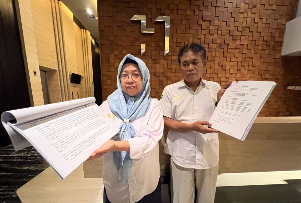 Ahli waris laporkan dugaan pemalsuan dokumen terkait peralihan 51 persen saham perusahaan. (Foto: Ali Masduki/jatimnow.com)