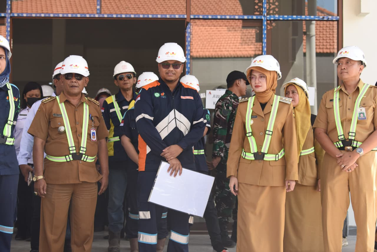 Wali Kota Kediri Vinanda Prameswati saat meninjau pembangunan Sekolah Rakyat. (Foto: Pemkot Kediri/jatimnow.com)