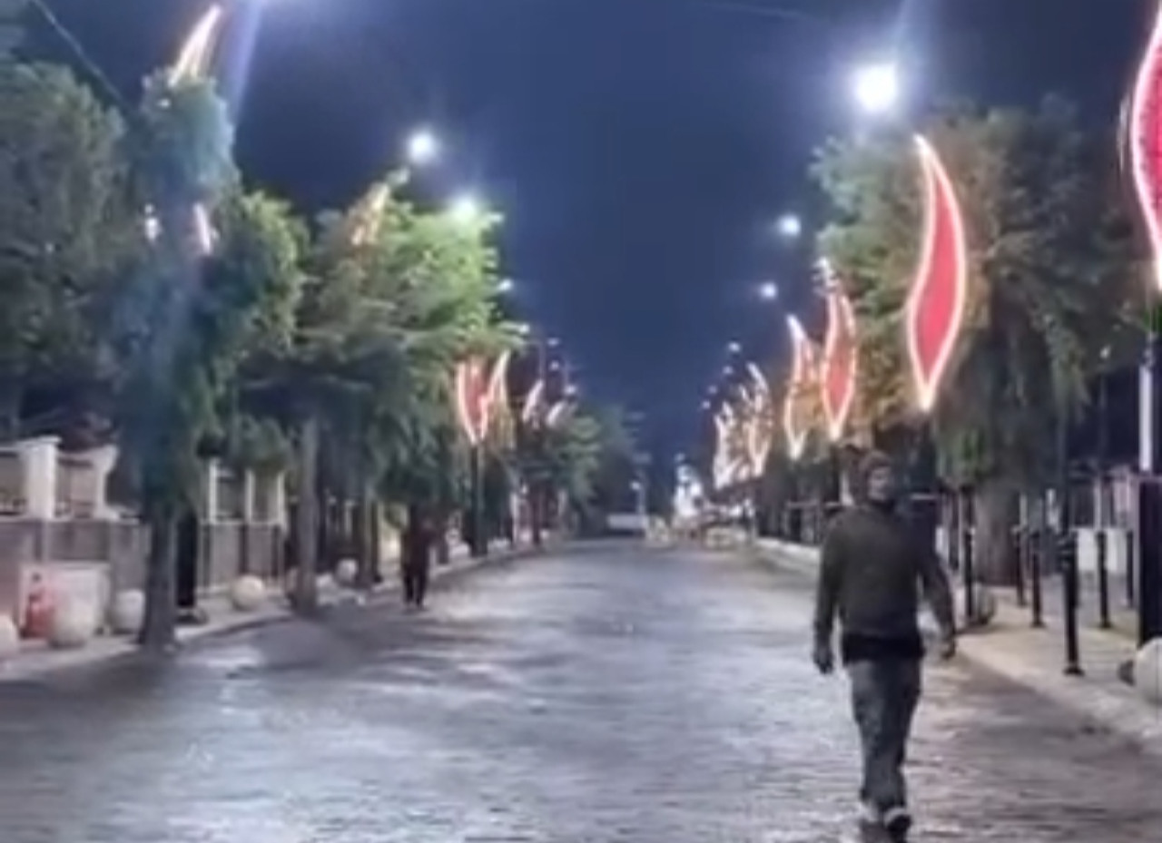 Tangkapan layar pembangunan food street di Jalan Kartini Jember.
