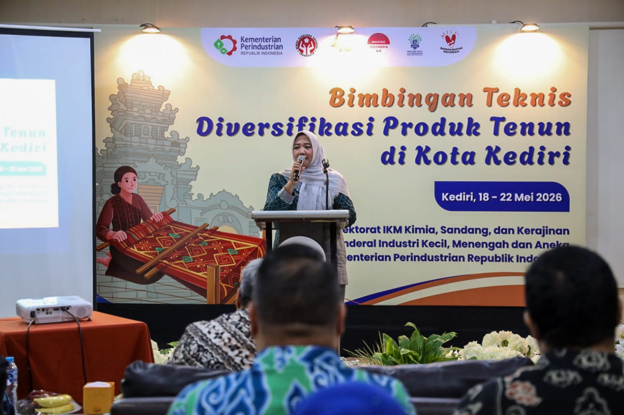 Bimbingan Teknis (Bimtek) Diversifikasi Produk Tenun Ikat di Kota Kediri. (Foto: Pemkot Kediri/jatimnow.com)