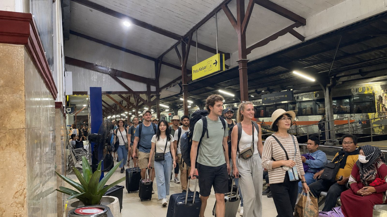 WNA Penumpang Kereta Api Alami Peningkatan di Daop 9 Jember